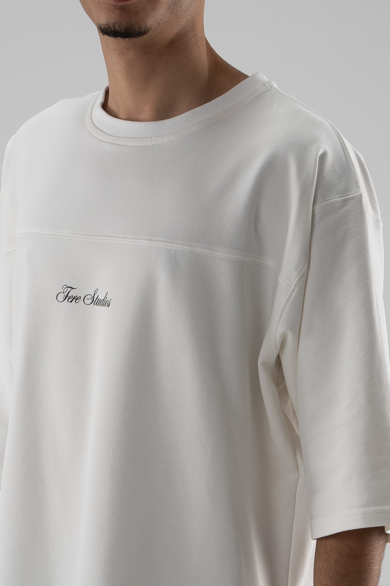 FERE STUDIOS T-SHIRT PALM IN OFF WHITE