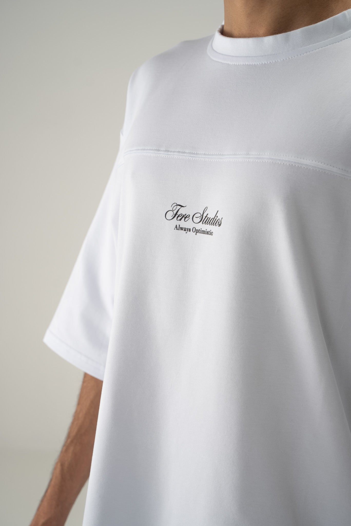 FERE STUDIOS T-SHIRT 'THE MOON"