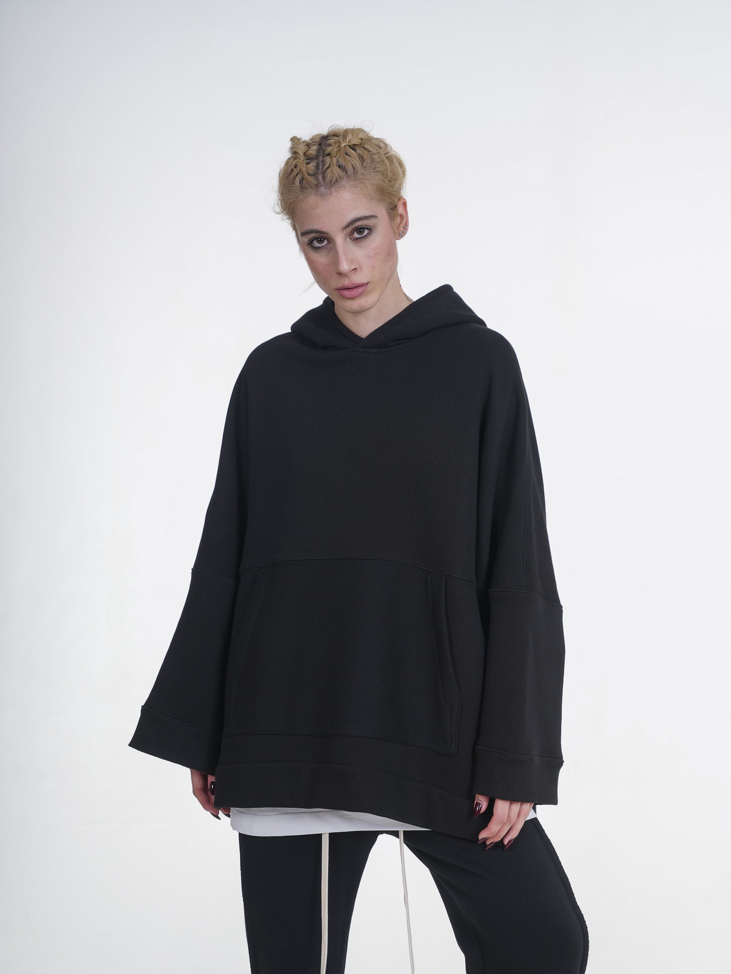 FERE STUDIOS PONCHO HOODIE PURE COTTON IN BLACK