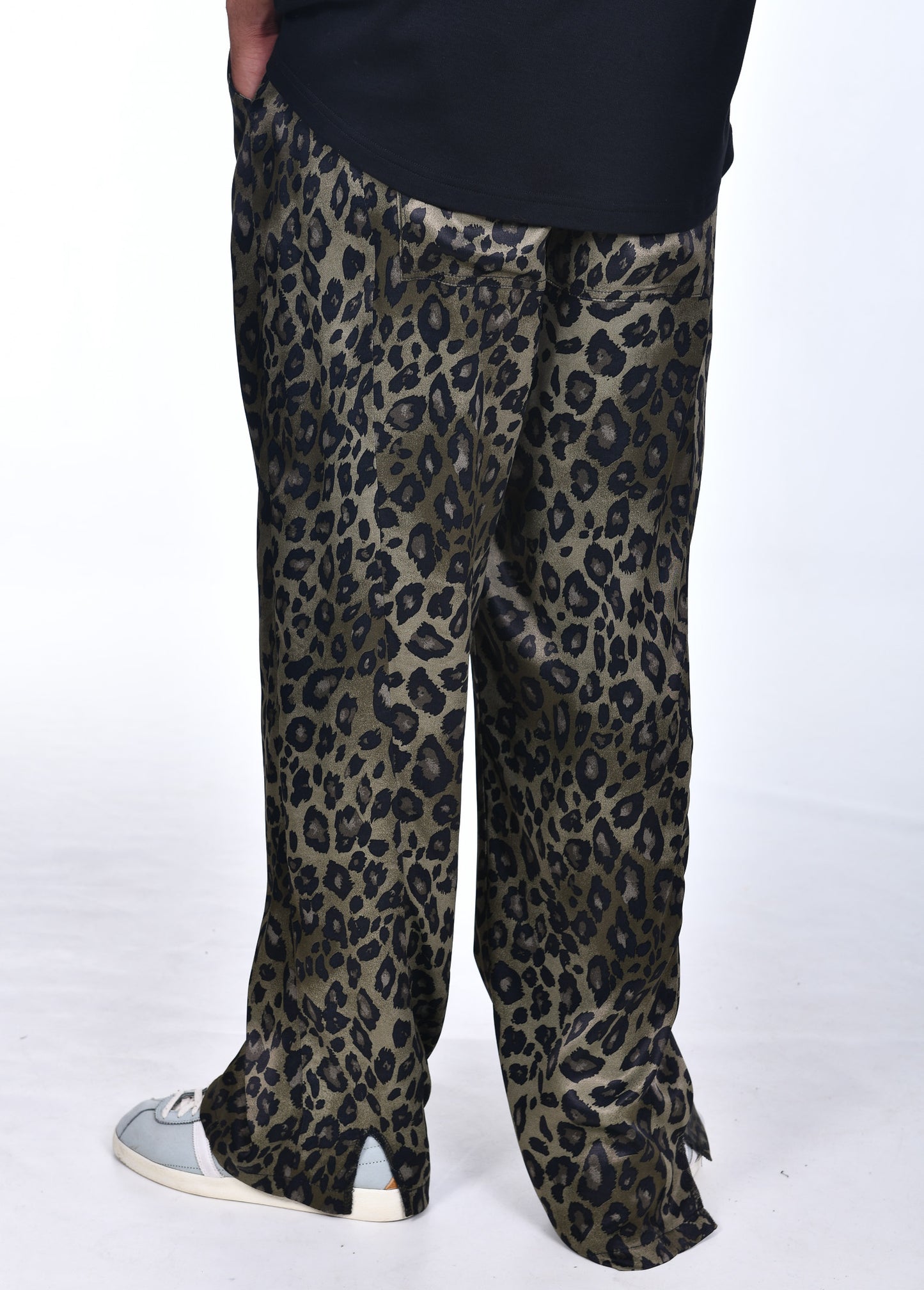 FERE STUDIOS PANTS BAGGY CHINO TROUSERS IN LEO PRINT