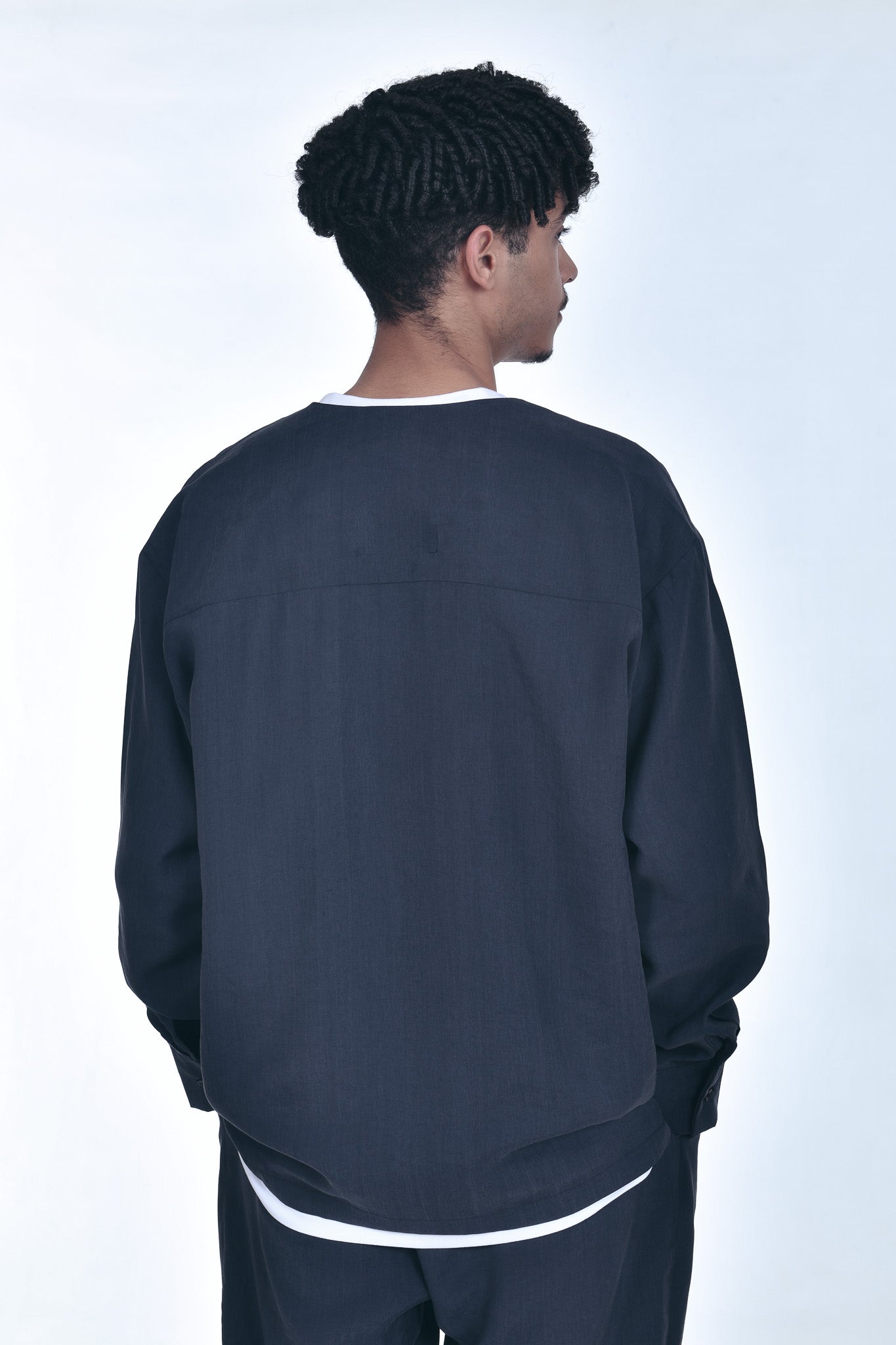 FERE STUDIOS SET IN GREY ANTHRACITE