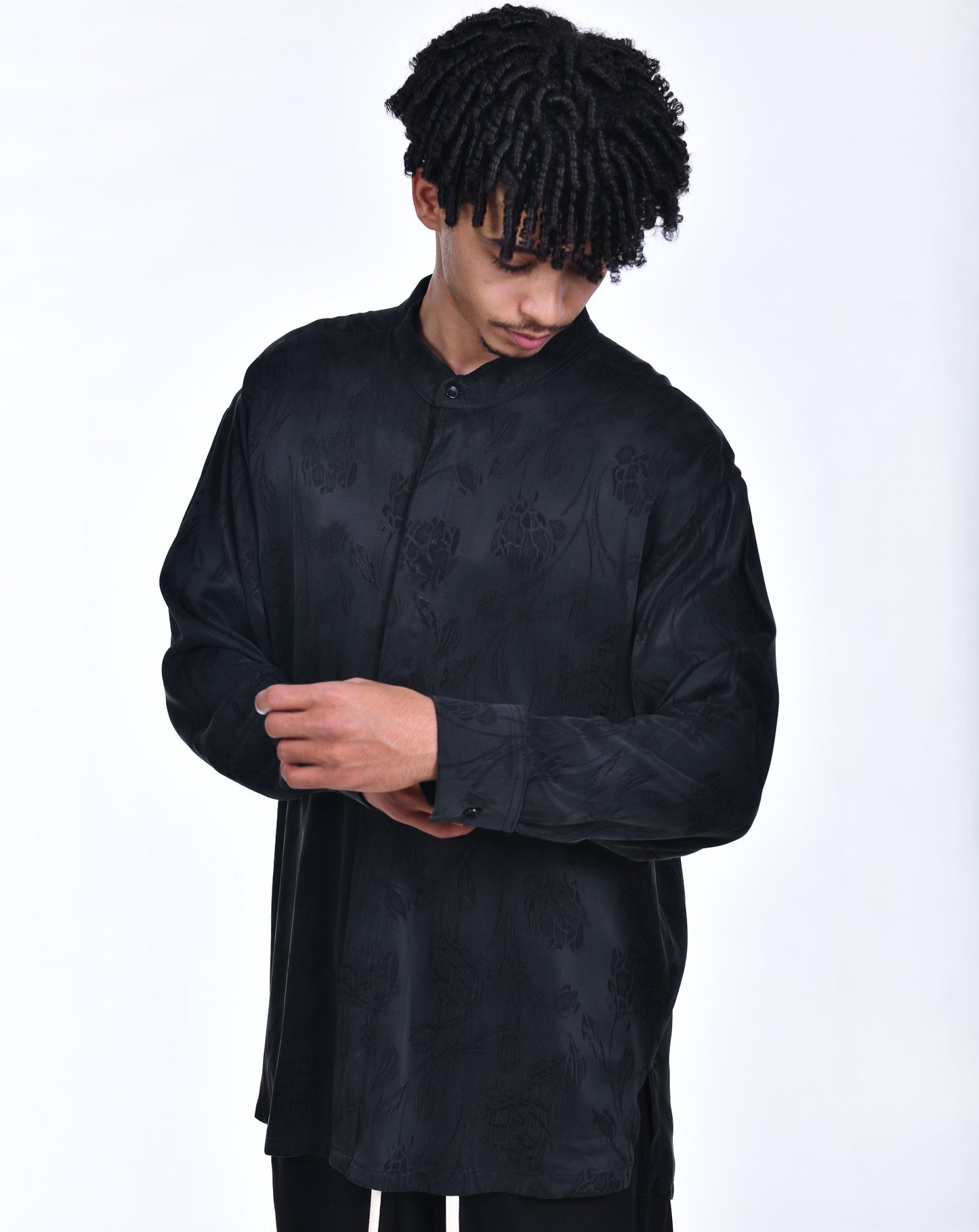FERE STUDIOS OVERSHIRT WITH FLORAL EMBROIDERED