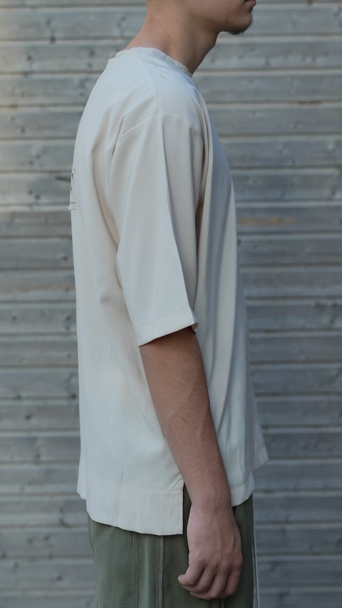 FERE STUDIOS T-SHIRT IN TENCEL BEIGE