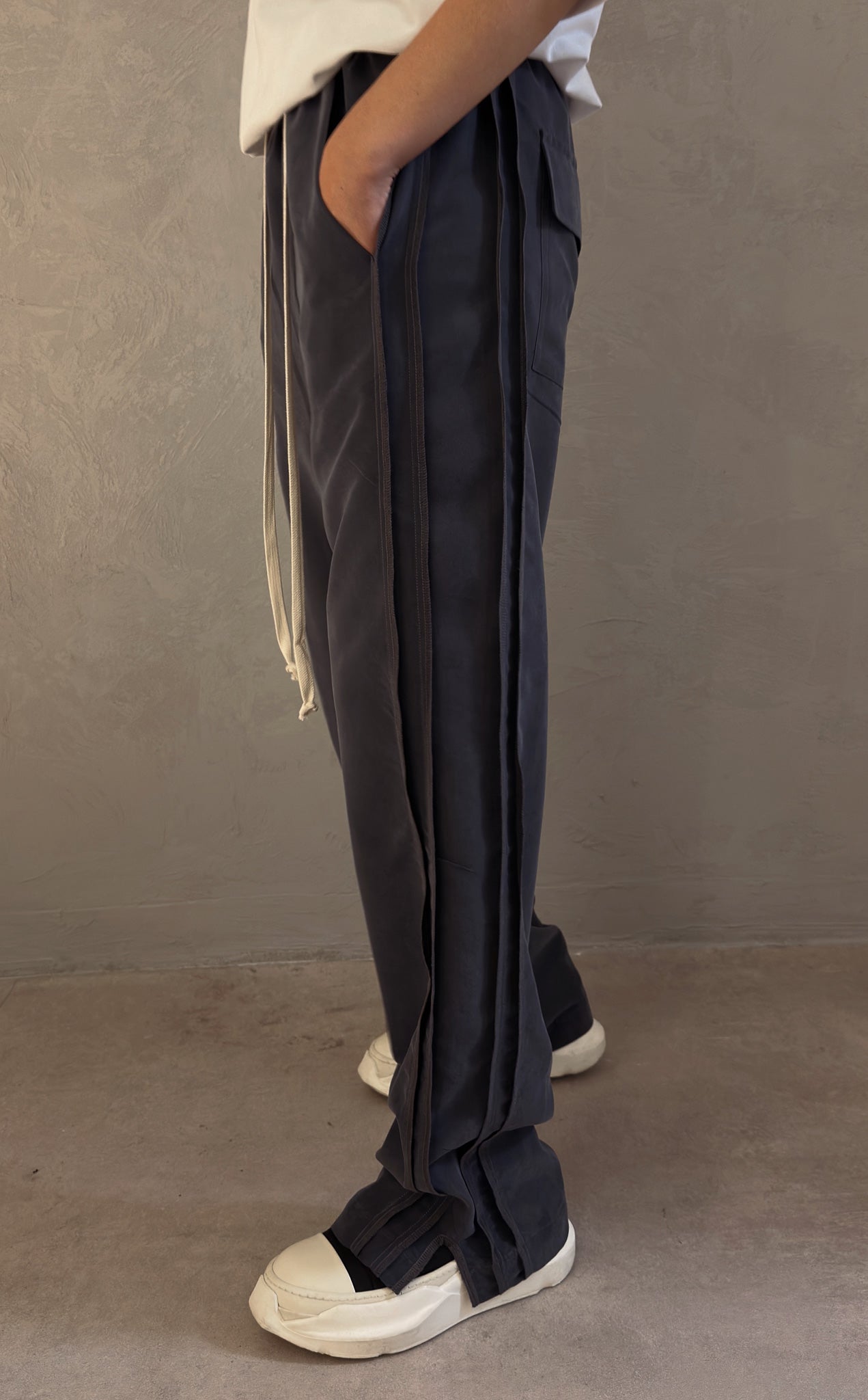FERE STUDIOS PANTS BAGGY DOUBLE LANE IN GREY ANTHRACITE