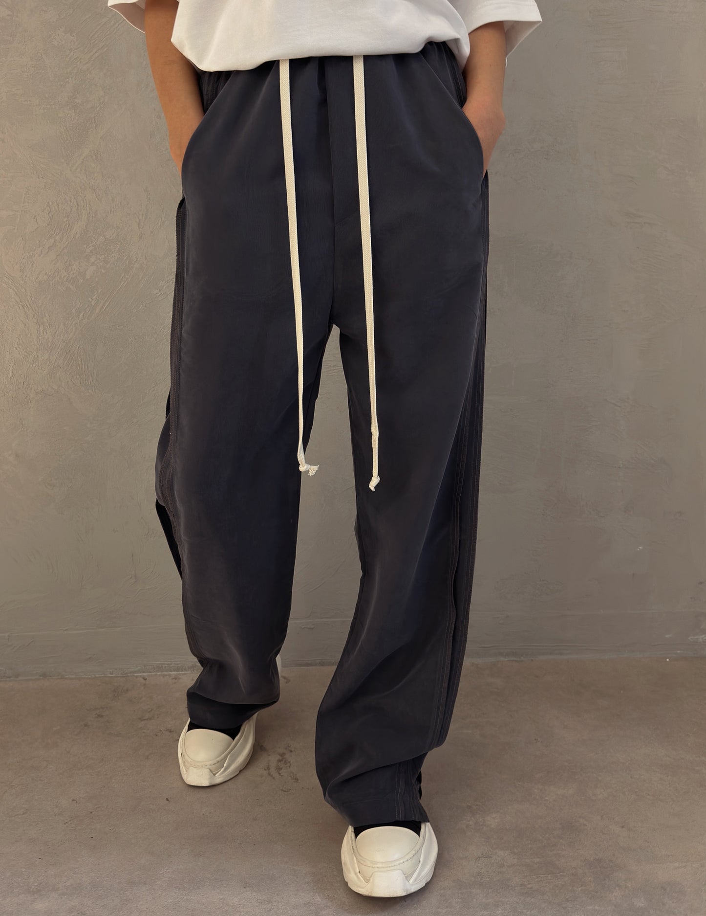 FERE STUDIOS PANTS BAGGY DOUBLE LANE IN GREY ANTHRACITE