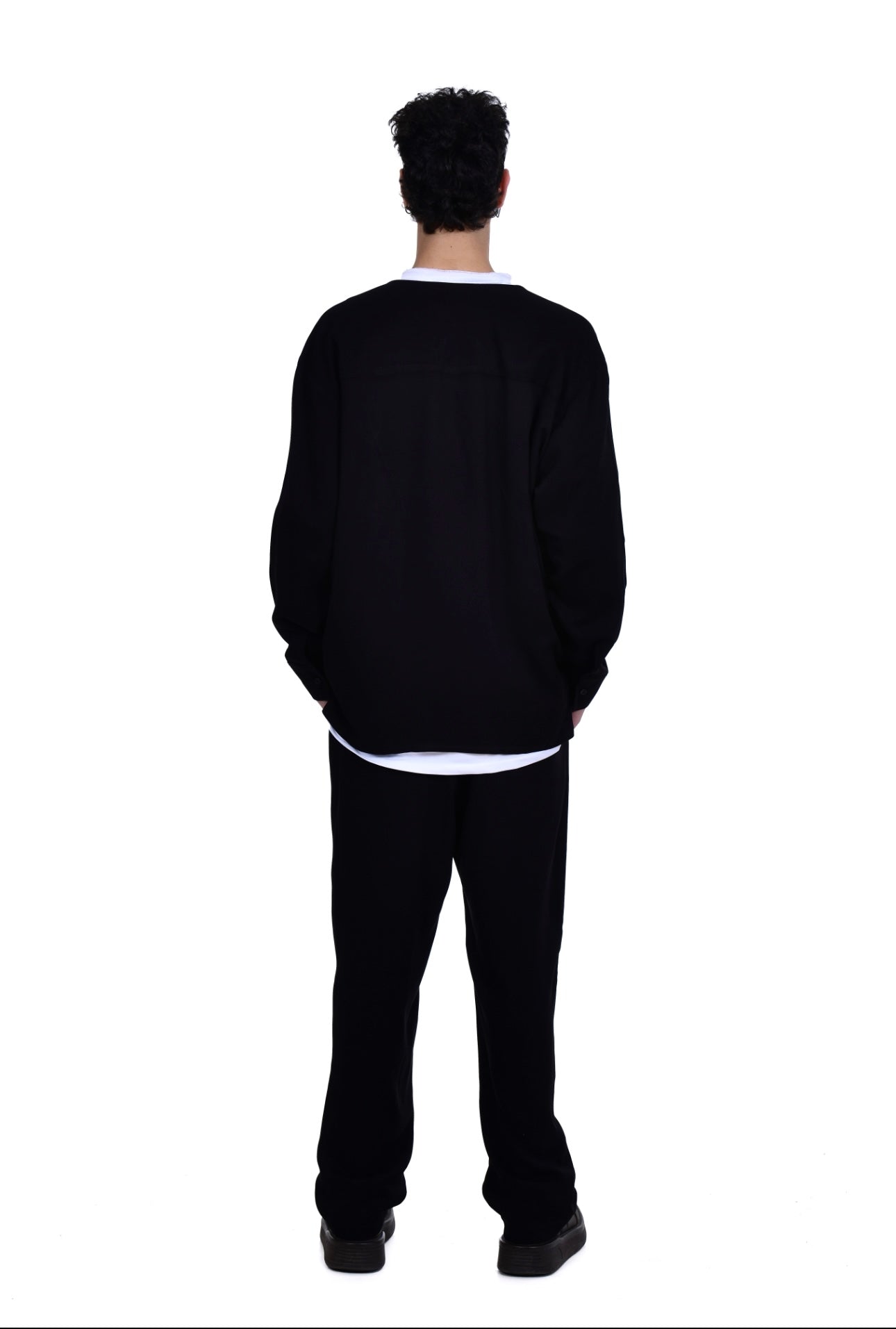 FERE STUDIOS SET IN BLACK