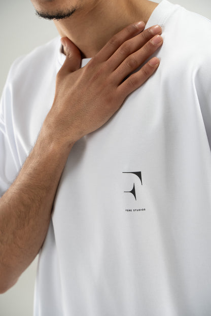 FERE STUDIOS T-SHIRT CLASSIC FIT "BELIEVE"