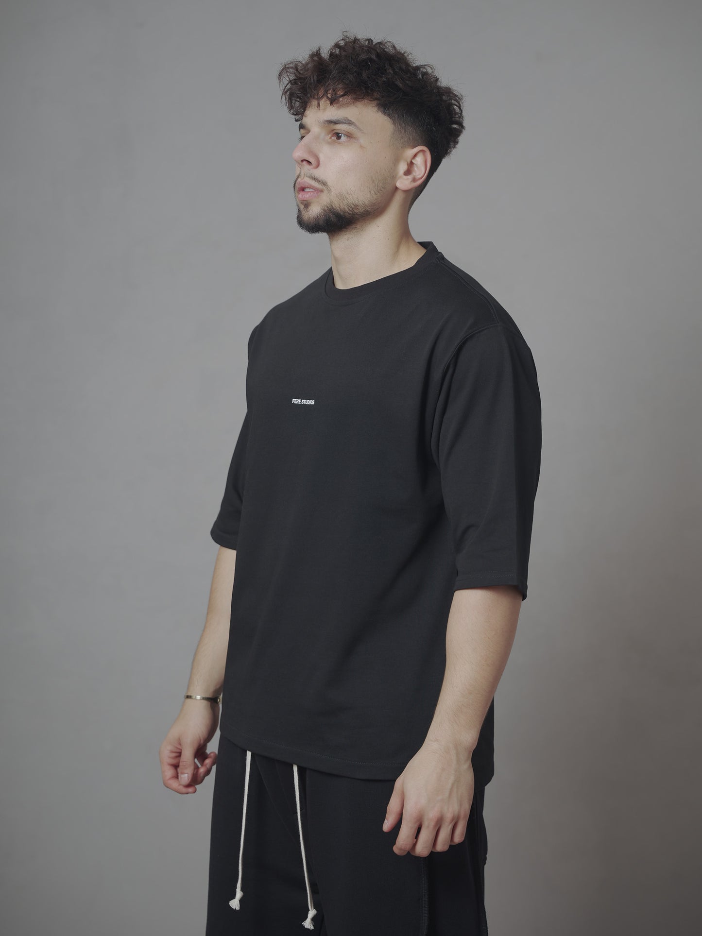 FERE STUDIOS T-SHIRT 'THE MOON"