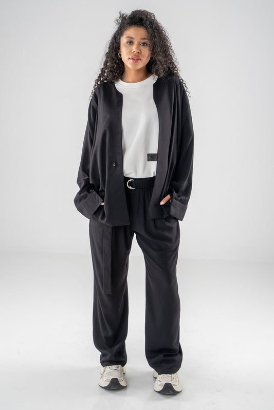 FERE STUDIOS SET IN BLACK