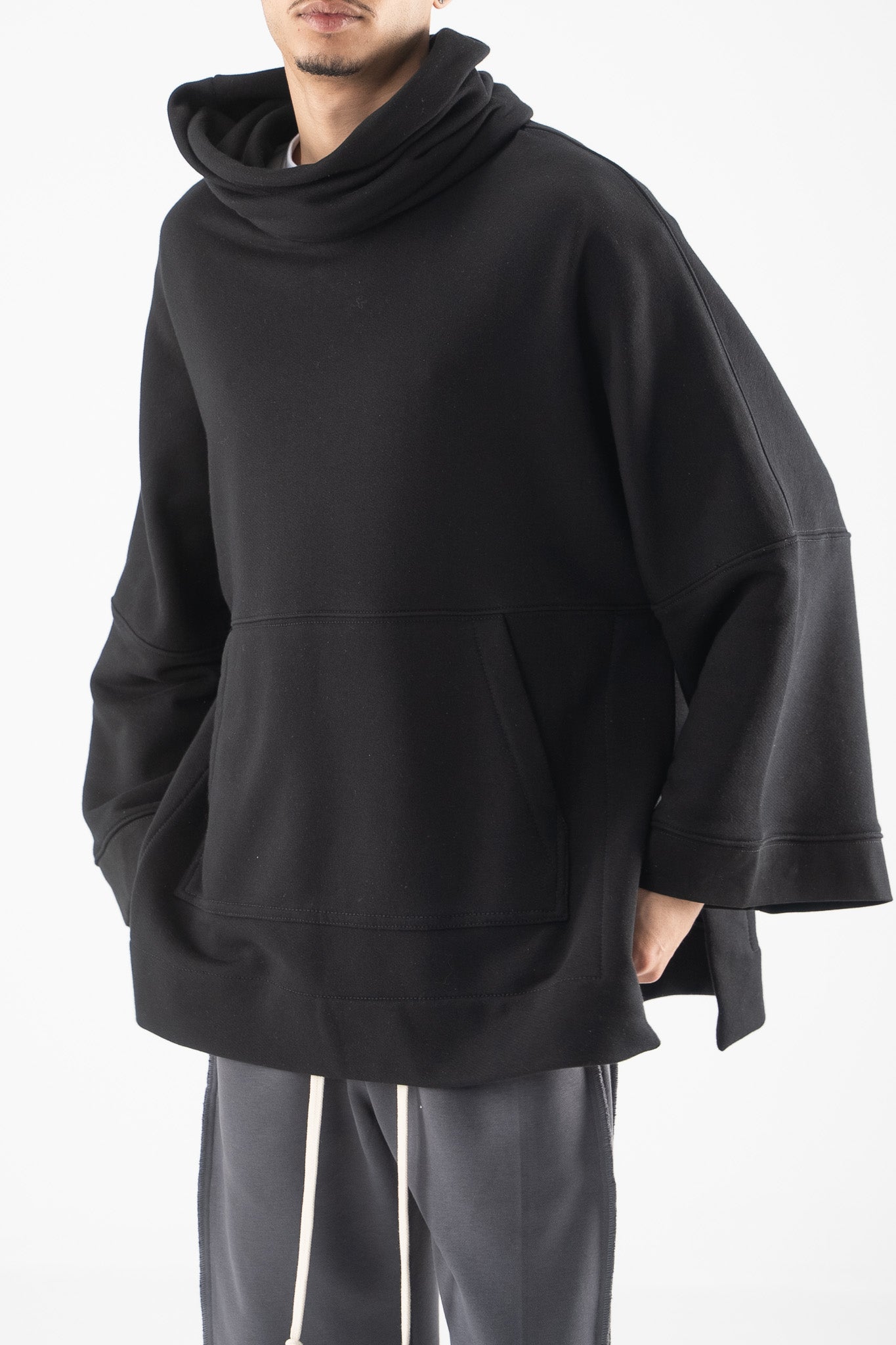 FERE STUDIOS HOODIE OVERSIZED ROLL NECK