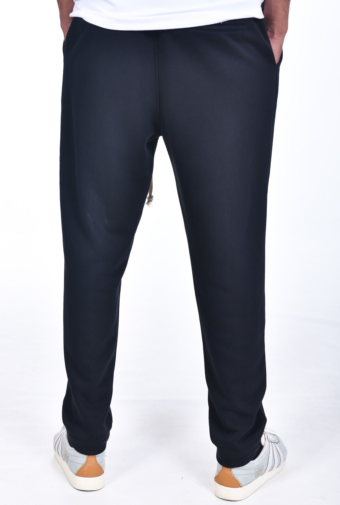 FERE STUDIOS PANTS CLASSIC FIT IN BLACK
