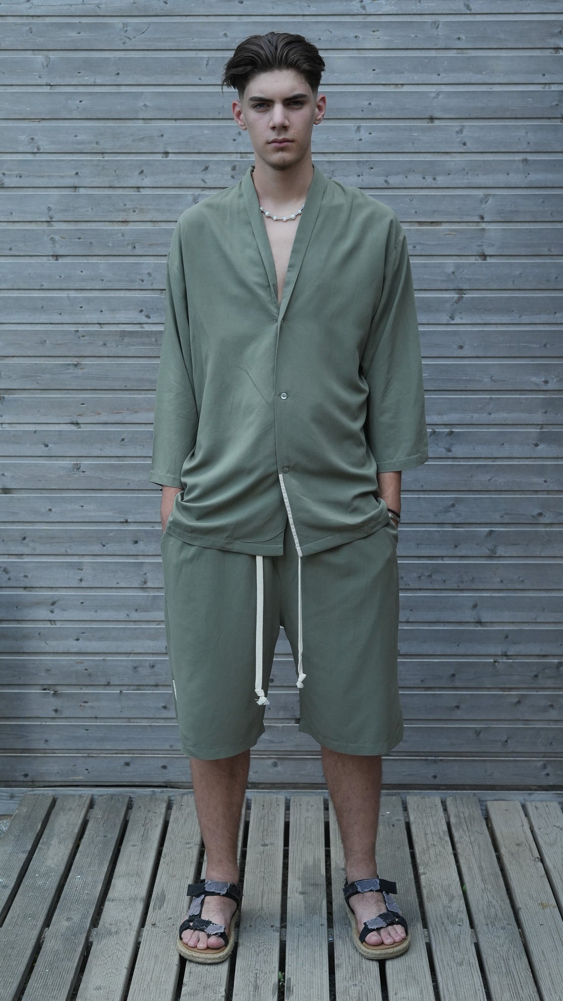 FERE STUDIOS RELAXED SET FIT IN ARMY