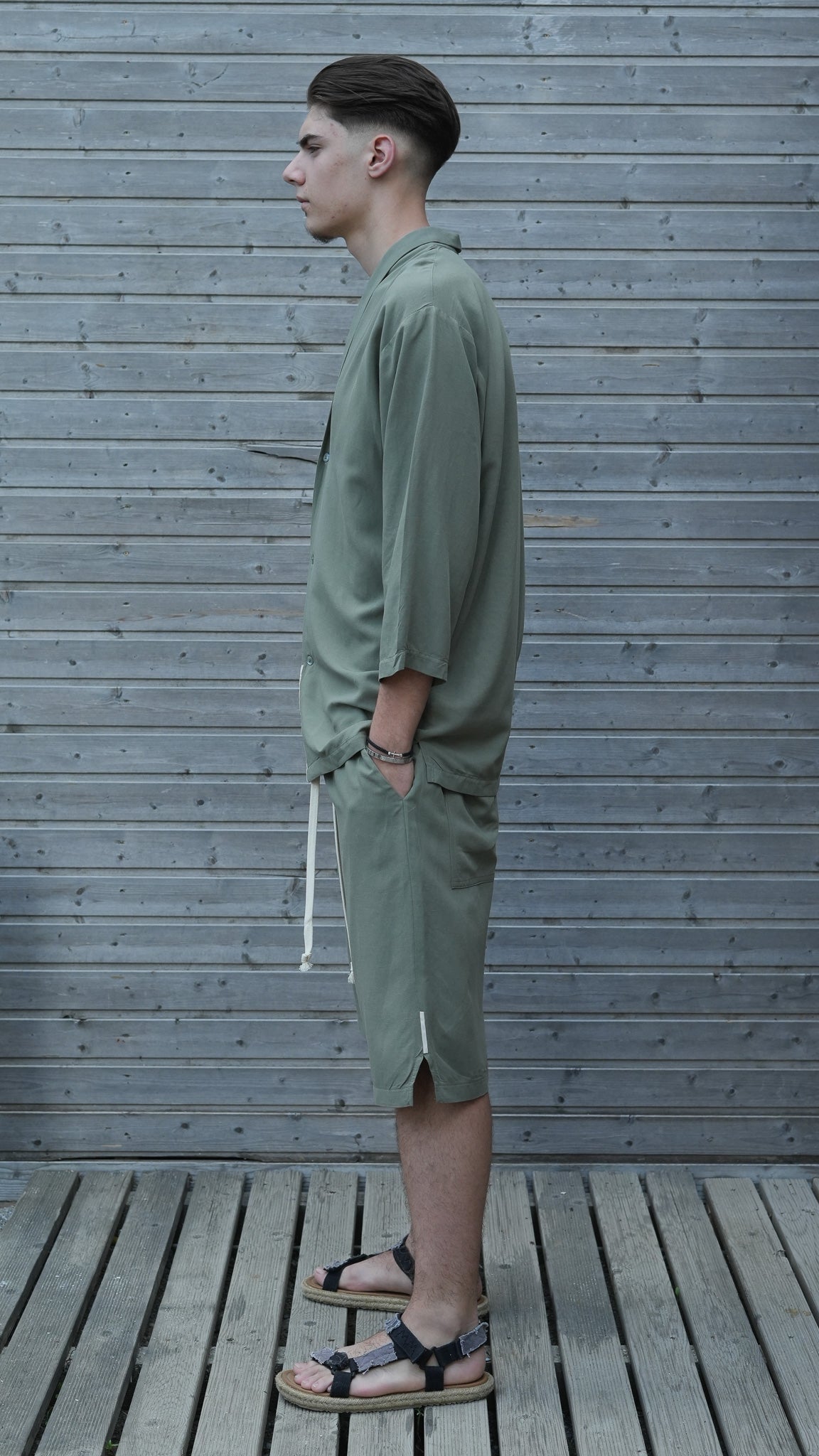 FERE STUDIOS RELAXED SET FIT IN ARMY