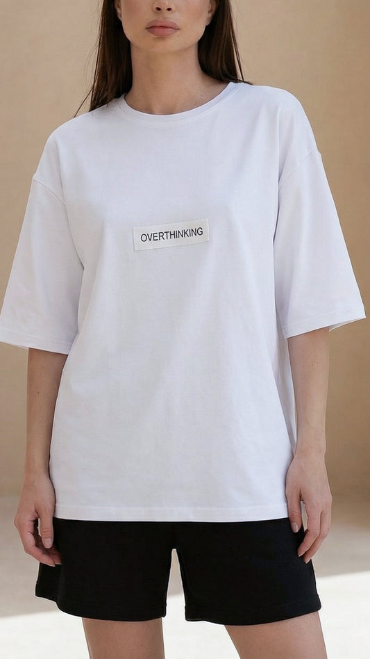 OVERTHINKING CLASIC OVERSIZED T-SHIRT