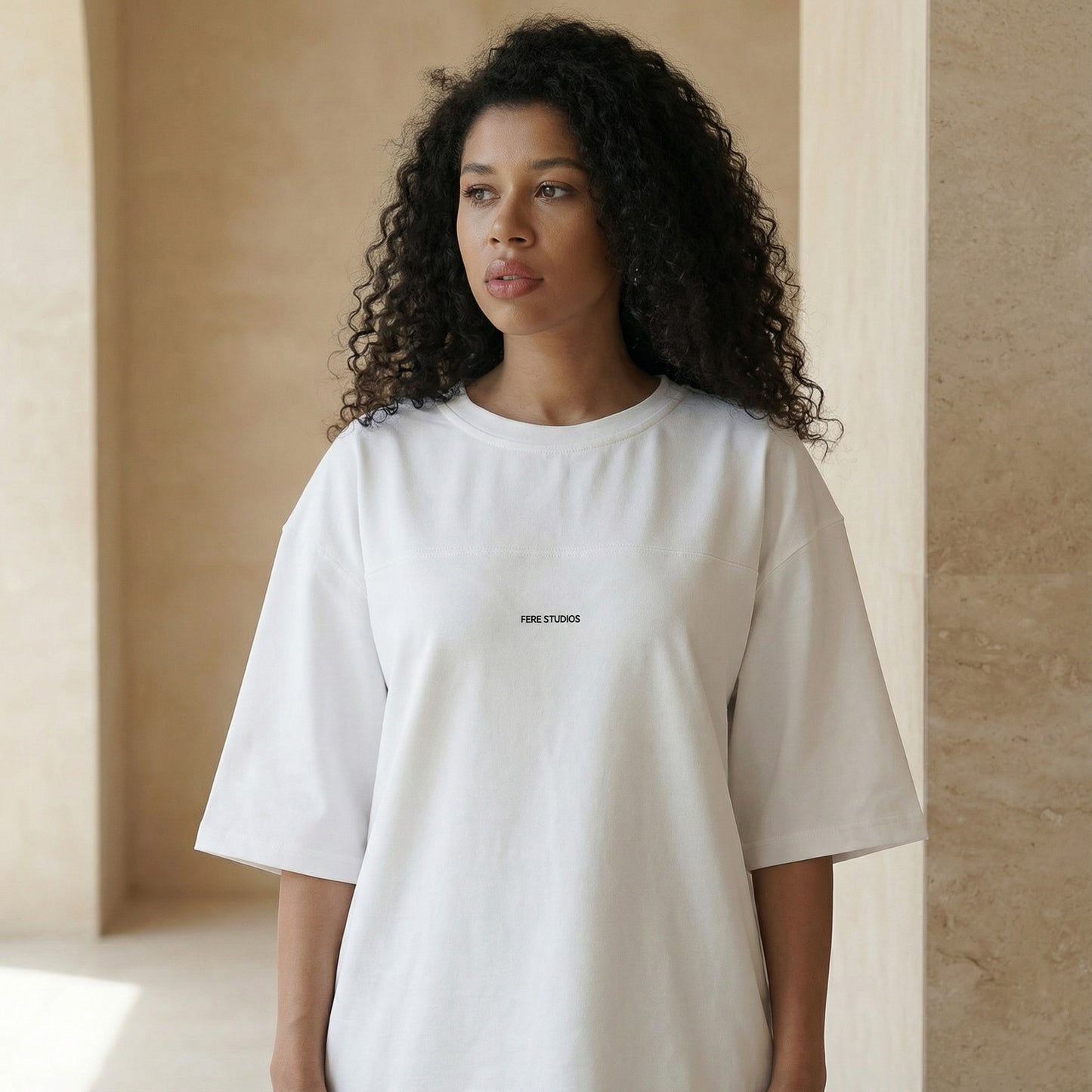 FERE STUDIOS T-SHIRT PALM IN OFF WHITE