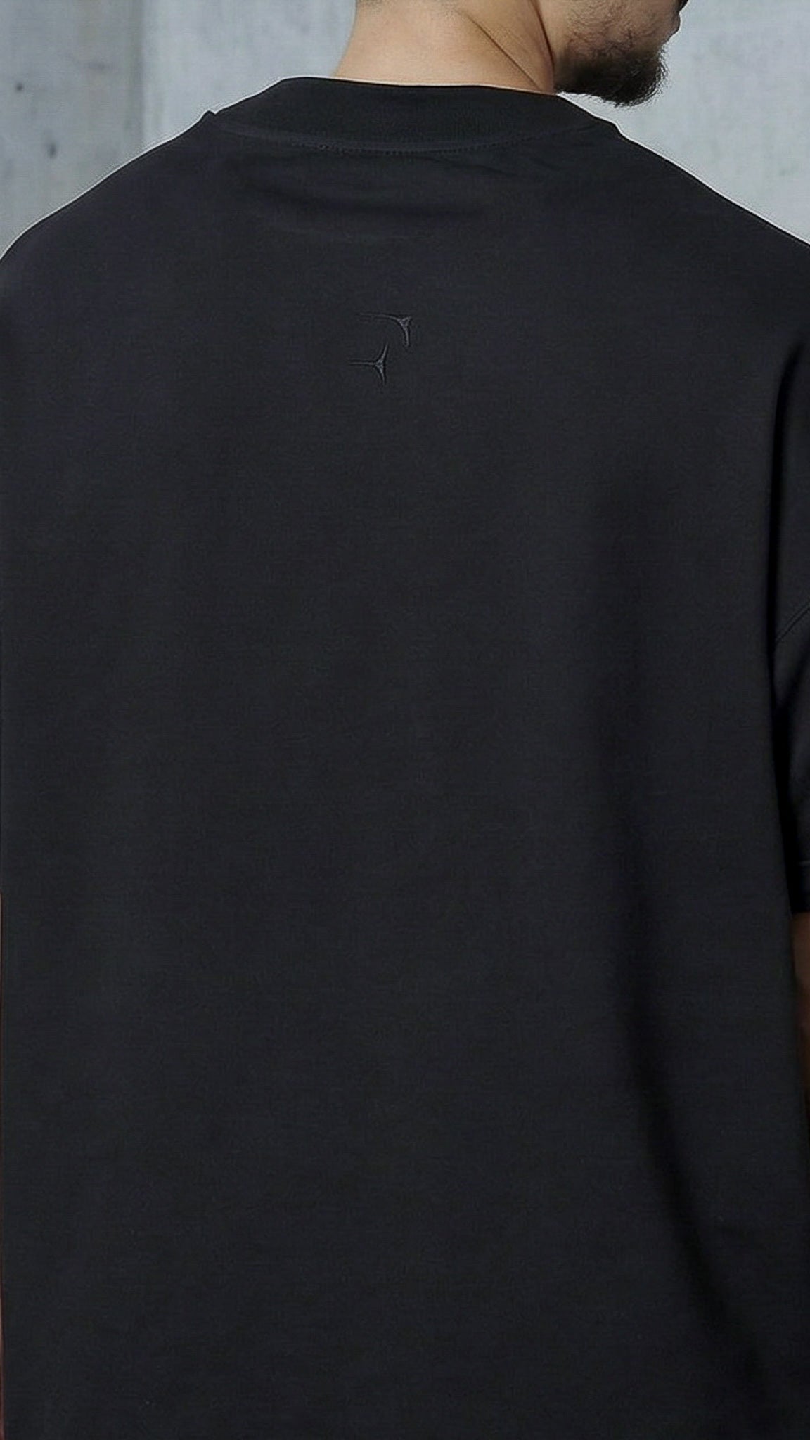 FS EMBROIDERED LOGO T-SHIRT IN BLACK