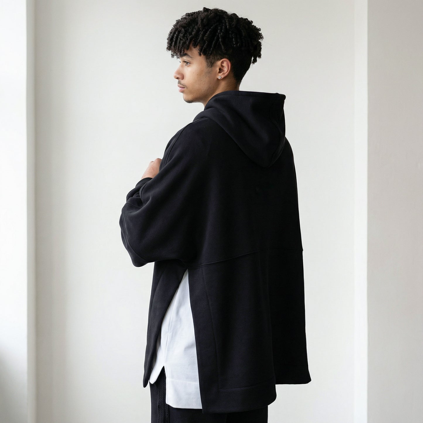 FERE STUDIOS PONCHO HOODIE PURE COTTON IN BLACK