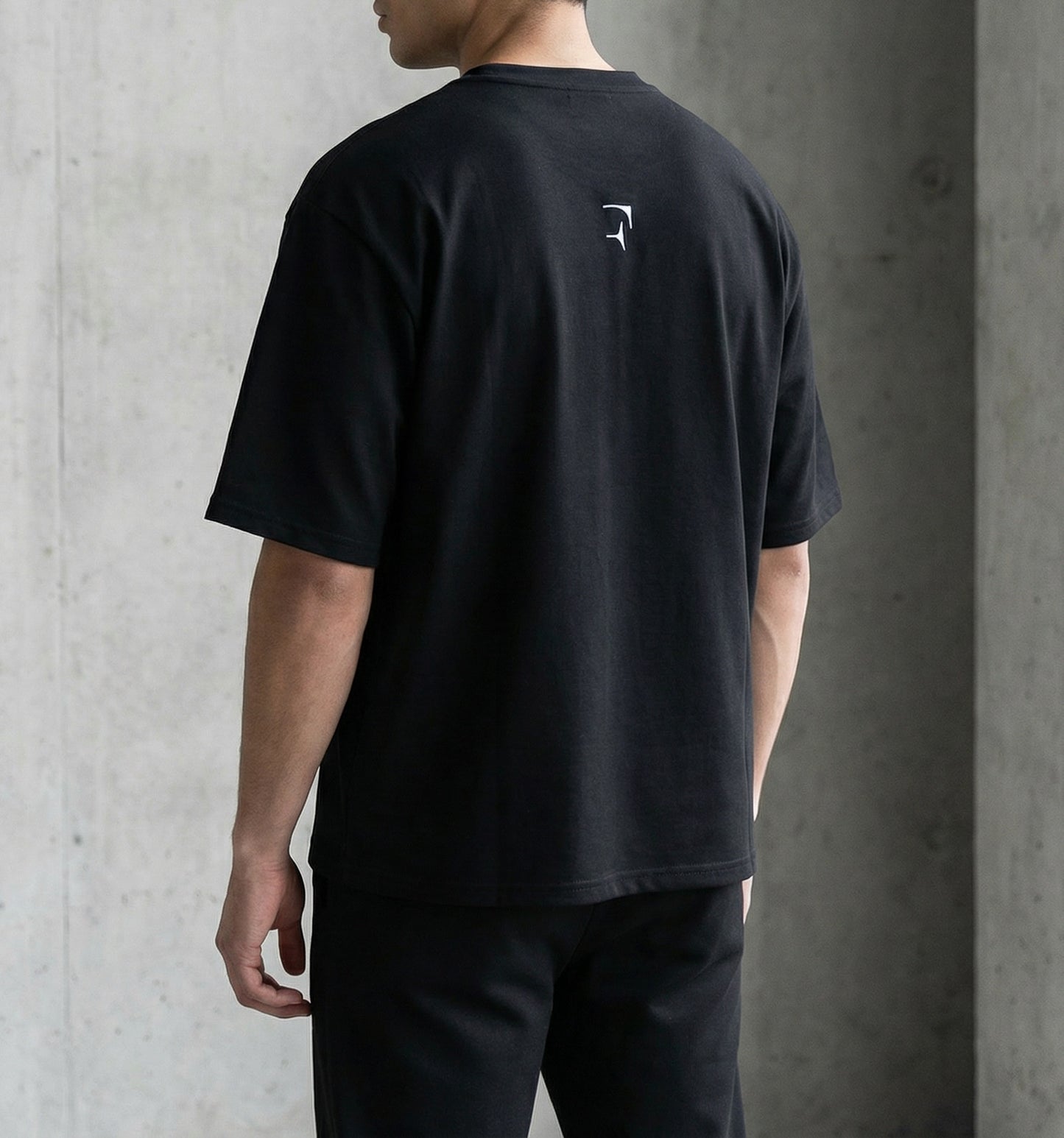 FERE STUDIOS EMBROIDERED LOGO T-SHIRT IN BLACK